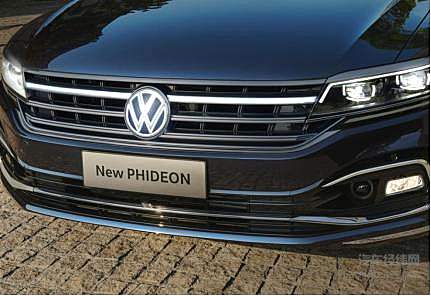  发光LOGO+空气悬架 “大众王”辉昂改款正式发售