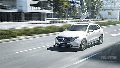 “全擎时代 星电共耀”梅赛德斯-奔驰携全新EQC纯电SUV夺目亮相上海国际车展