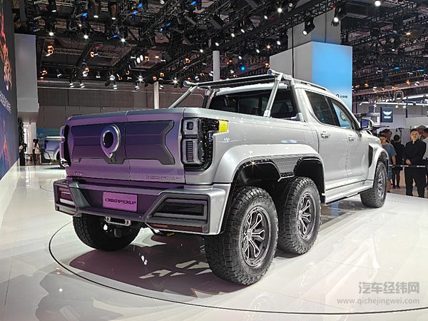 首推6X6平台 长城炮联手超镜进军皮卡定制市场