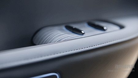 如何赋予内饰高级的裸妆感？