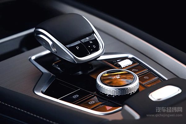 瑞虎5x高能版6.99万起 高能品质领潮新风尚