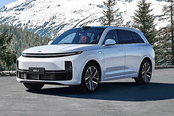 低售价加智能化 问界M7 Pro能否保持对理想L7优势？