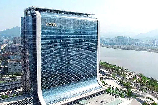 新能源寒冬“虽迟但到” 襁褓中的动力电池行业如何自救？