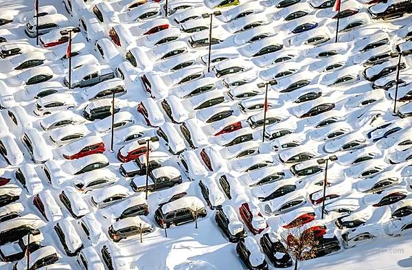 以美国为鉴 电动车产能过剩需警惕