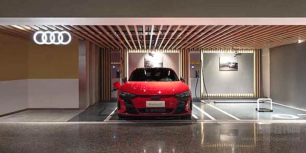 一汽奥迪携奥迪RS e-tron GT亮相“设计深圳”