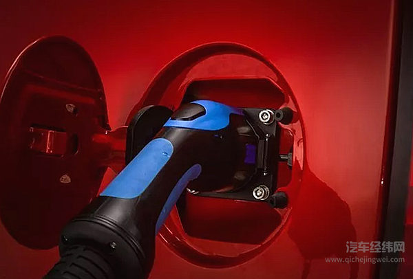 叫红星的有很多，但没听说过红星汽车，这么多年的酒算是白喝了！