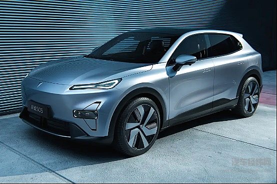 深蓝S05亮相成都车展 走性价比路线能否挑战宋PLUS？