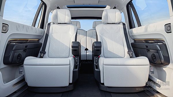 问界M9已成爆款 极氪9X能否挑战？