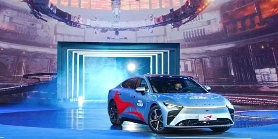  星纪元ES获得"最佳轿车奖"