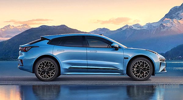 2025款极氪001上市 与小米SU7相比孰优孰劣？