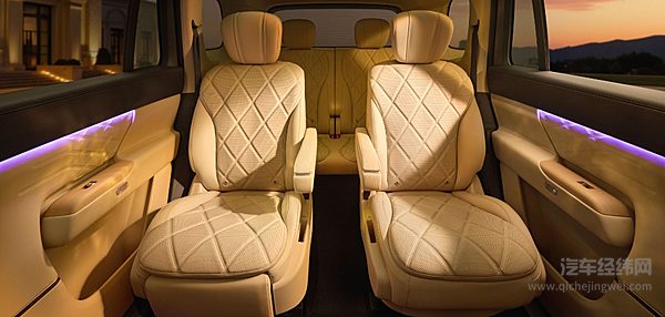 不到25万可入手 风云T11与银河M9谁更适合家庭用户？