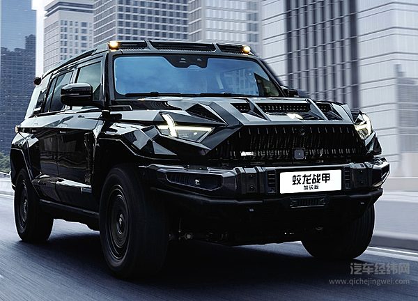 比亚迪三电对决军工品质 仰望U8L鼎世版与猛士917谁更强？