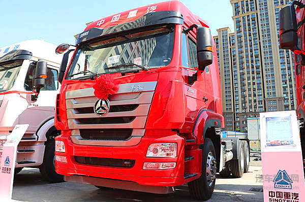 中国重汽“三门绝技”亮相商丘  打造产品制造与服务新体系