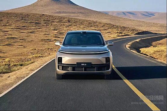 城市NOA加速落地 新势力一拥而上的技术有何特点？