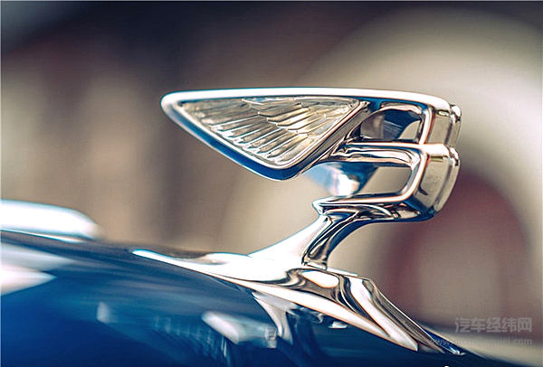 宾利新款百公里加速3.8S演绎“飞驰人生”！