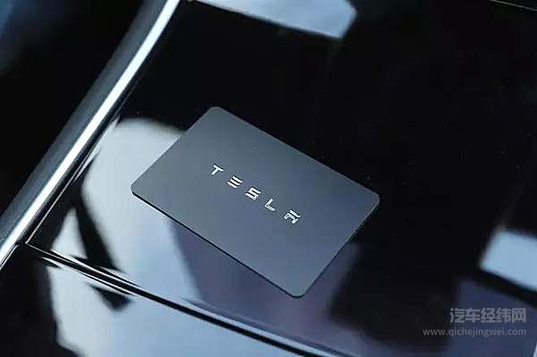 员工为首批车主 国产特斯拉MODEL 3今日交付