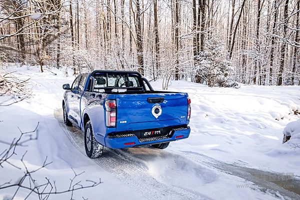 严冬守卫者2.4T长城炮高寒版正式上市 售价12.88万元起