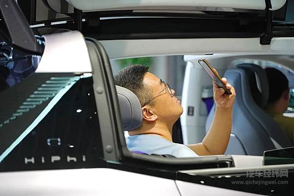 HiPhi Y展车后 一些车友们反馈了试驾后的感受