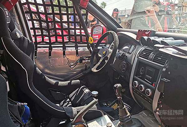 福田康明斯ISF越野拉力赛车队出征2019丝绸之路拉力赛