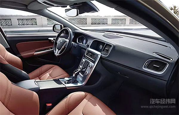 沃尔沃2018款S60L进取版正式上市 27.69万起售