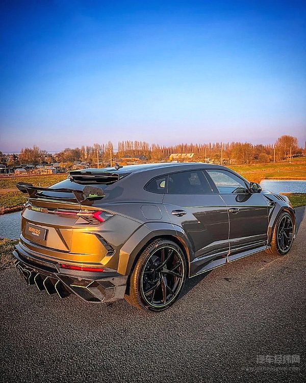 街拍│兰博基尼URUSMANSORY高定版