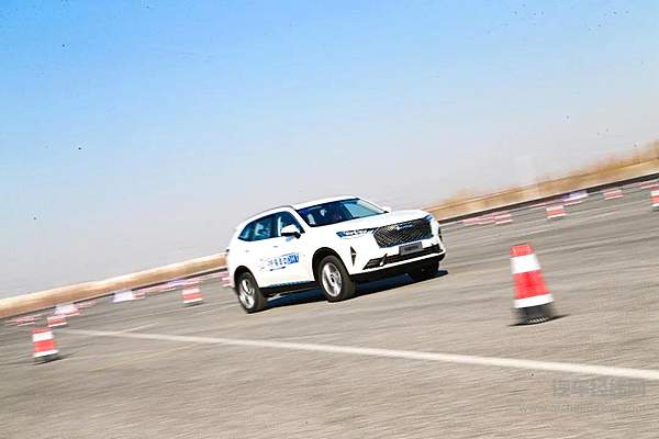 长城汽车柠檬混动DHT打破合资混动技术垄断