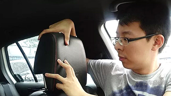 别搞错了，汽车头枕从来不是给你用来靠的