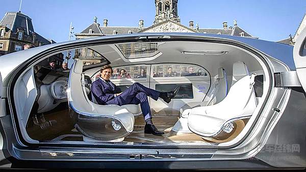 智能座舱要将车内安全保护推倒重来 这事靠谱吗？