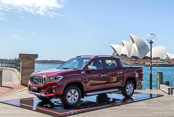 上汽大通马德里上演另类进球 2018款V80、EV80打开欧洲大门