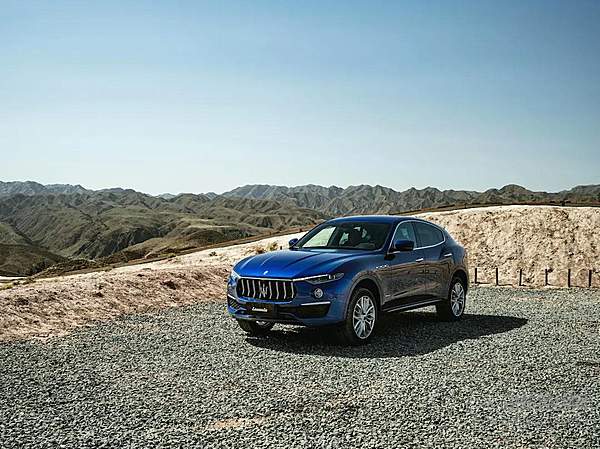 驰骋奔腾西北疆域 深度体验三叉戟品牌全系家族的强悍操控与野性魅力