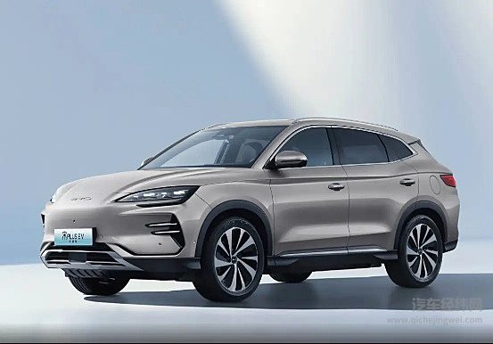 深蓝S05亮相成都车展 走性价比路线能否挑战宋PLUS？