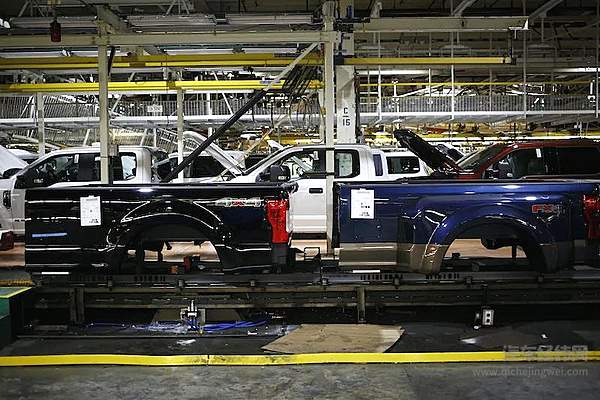 欧美车企回到“解放前” 停产一周损失千亿 