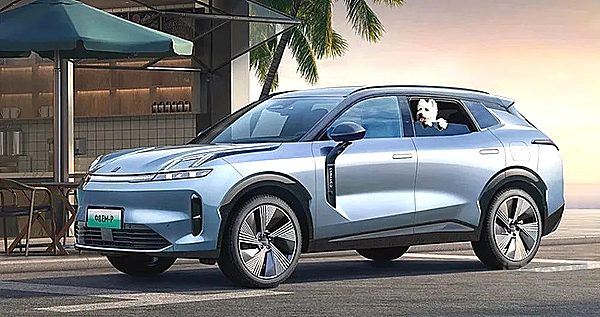 基础性能都不错 阿维塔07靠华为战胜领克08？