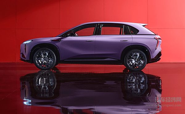 瞄准高端市场 红旗天工08上市与阿维塔11相比谁更强？