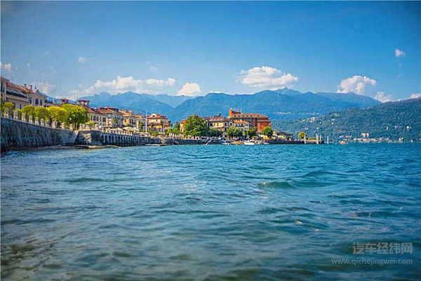 穿越了上千公里，只为看一家轮胎品牌如何在24小时耐力赛上夺冠