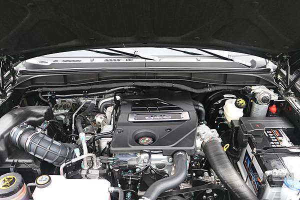 【原创】江铃新宝典发动机享终身质保 官宣百公里油耗仅为7.3L