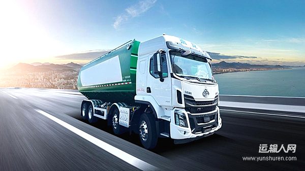 乘龍H5 8x4散裝飼料車：高效省錢 輕松逆襲創(chuàng)富路！