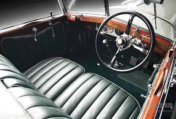 那些“化石车”到底值多少钱？看看RM苏富比-亚美利亚岛拍卖会三大锤