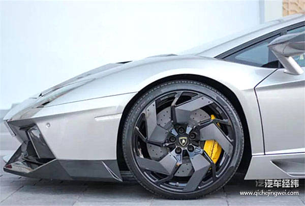 开这些车？家里有矿吧！！全球油耗最高的4款车