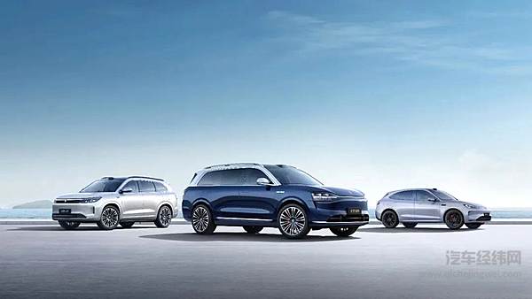 问界携手2025重庆女子半程马拉松赛以智慧科技诠释运动之美