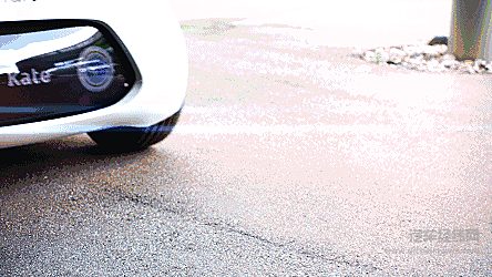 不比整车比技术 黑科技界里奔驰可是“扛把子” ！