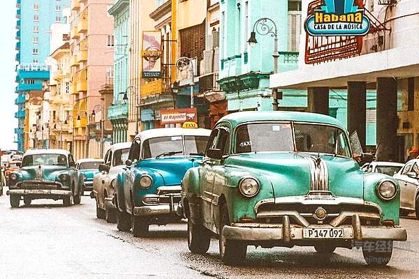 北上广的渣男让你流泪 古巴的古董车让你心碎