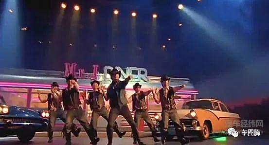 不只Mojito  周杰伦的很多MV都是一场车展