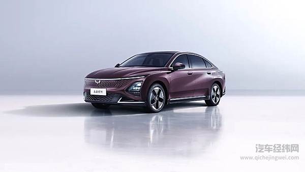 五菱首款家轿五菱星光外观曝光 6款车色可选！