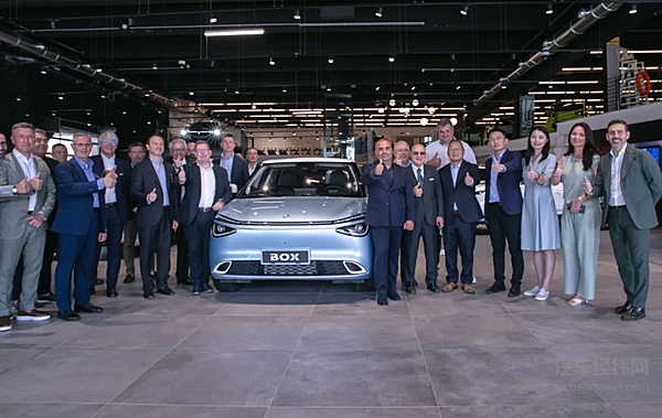 Ciao,Italia！东风汽车首家意大利旗舰展厅在罗马揭幕