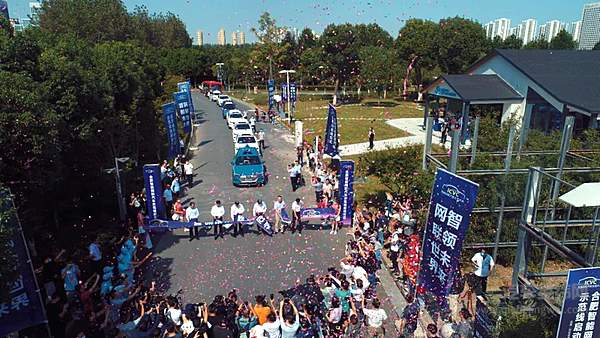 安徽首条自动驾驶汽车5G示范线开通 江淮自动驾驶汽车“上路”示范