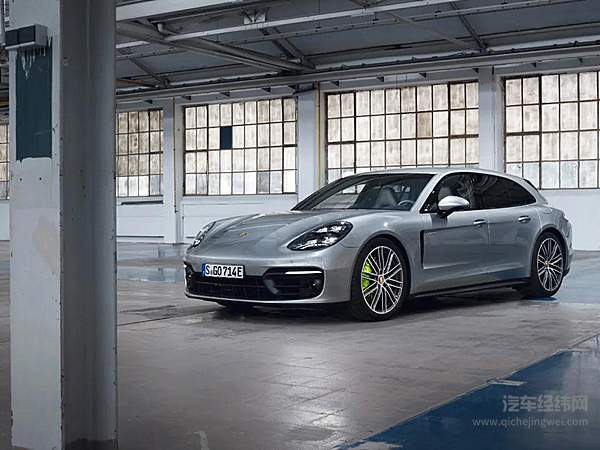 新款 Panamera 再添混动“新成员” 国内已开启预售