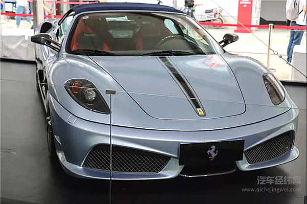 恩佐120周年诞辰 这条法拉利的“时光隧道”竟比张智霖更耀眼