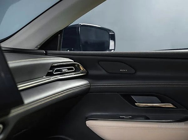 树立合资新能源豪华标准长安马自达MAZDAEZ-6内饰设计解读