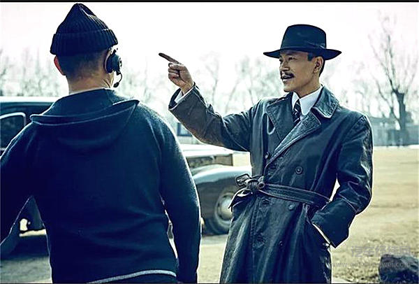 可看的不止彭于晏的腹肌，详解《邪不压正》中最值得看的5台车！ 